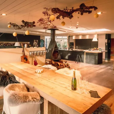 Domicile Adore With Garden By Interhome Oostende