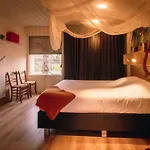 Domicile Adore With Garden By Interhome * Ostende