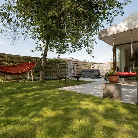 Domicile Adore With Garden By Interhome Vila