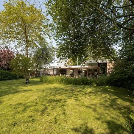 Вилла Domicile Adore With Garden By Interhome *