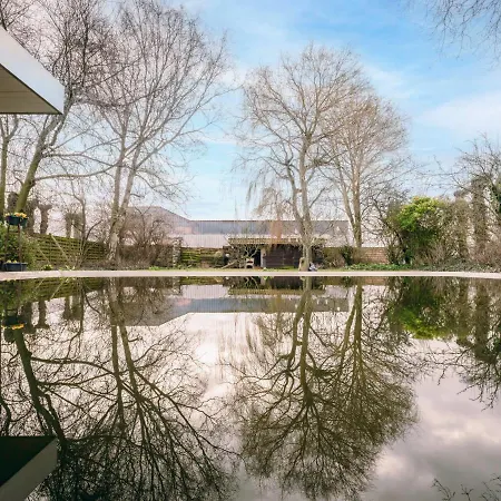 Domicile Adore With Garden By Interhome