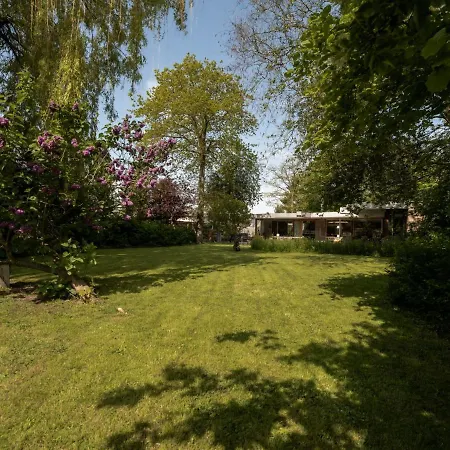 Domicile Adore With Garden By Interhome Вилла