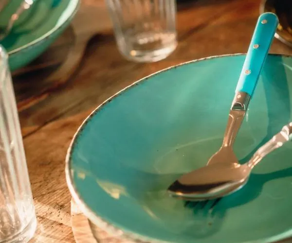 Domicile Adore With Garden By Interhome *