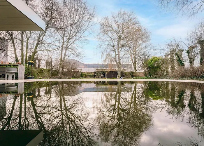 Domicile Adore With Garden By Interhome