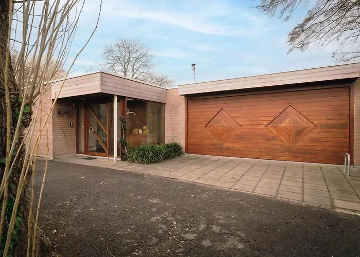 Domicile Adore With Garden By Interhome *